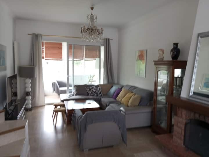 Charmante Maison De 150m² Avec Jardin - Vitry-sur-Seine