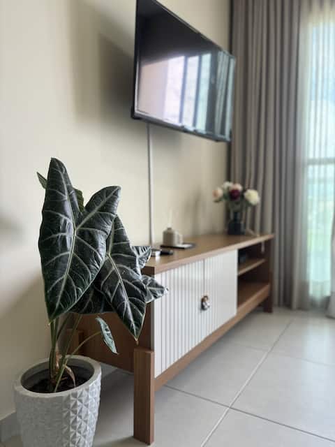 Anúncio popular: 2-bedroom apartment with en-suite and garage – 5-minute walk to the beach em Vitória