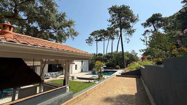 Superbe Villa Au Calme, Piscine Chauffée 12 Pax