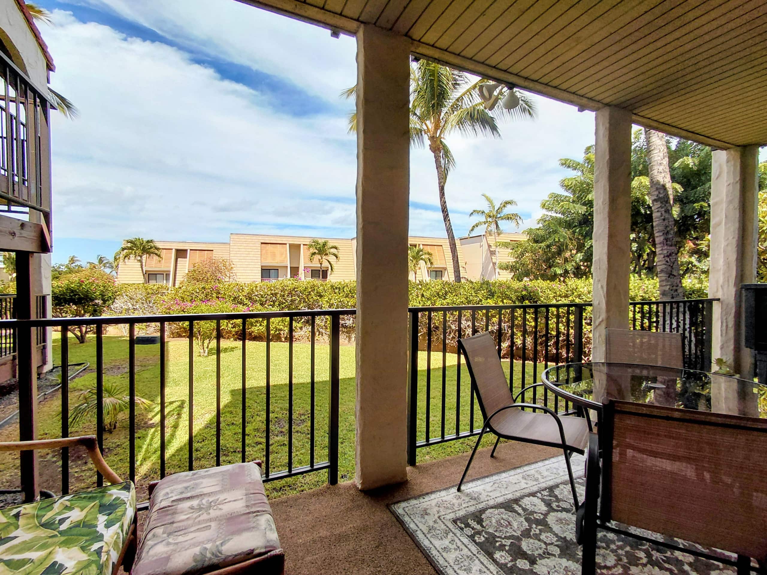 Condo in Kihei · ★4.92 · 1 bedroom · 2 beds · 2 baths - Image 11