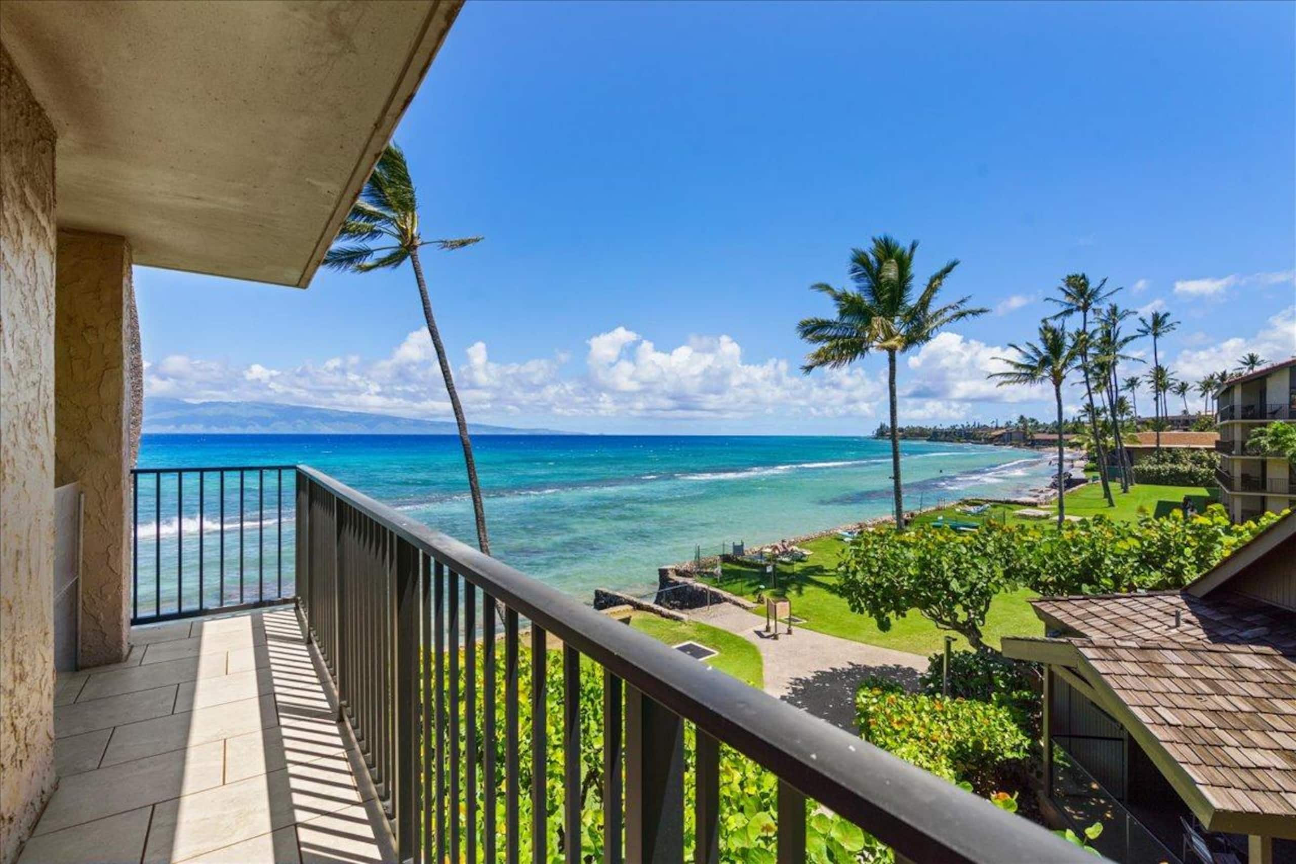 Condo in Lahaina · ★4.93 · 1 bedroom · 2 beds · 1 private bath - Image 55