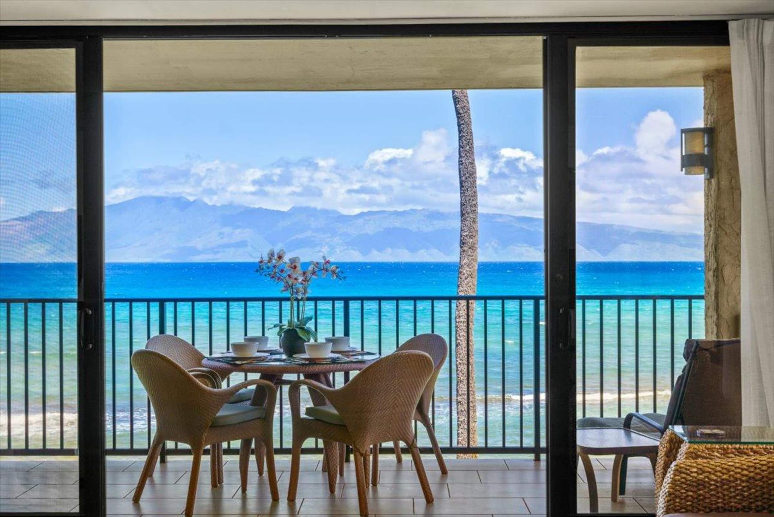 Condo in Lahaina · ★4.93 · 1 bedroom · 2 beds · 1 private bath - Image 3