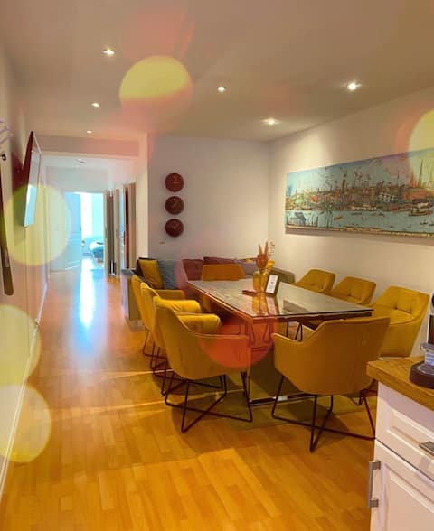 Leistungsstarkes Airbnb: St Pauli & Harbor Atelier apart. 4 bedroom 120qm2 in St. Pauli