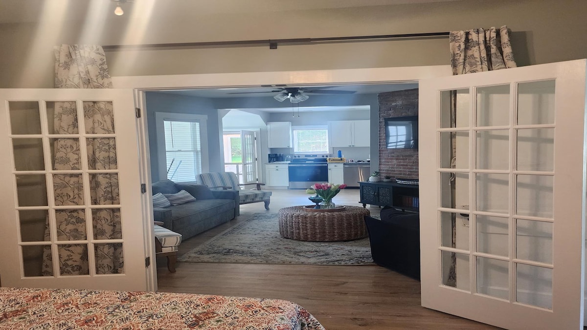 Main Street Cottage — photo 18