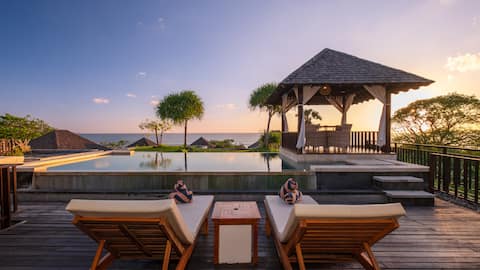 Beachfront 3BR Villa w/ Private Pool & Ocean View