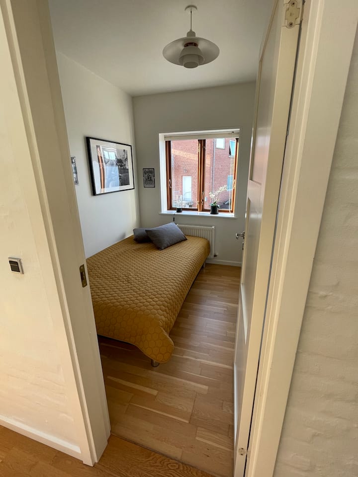 Sleeping room