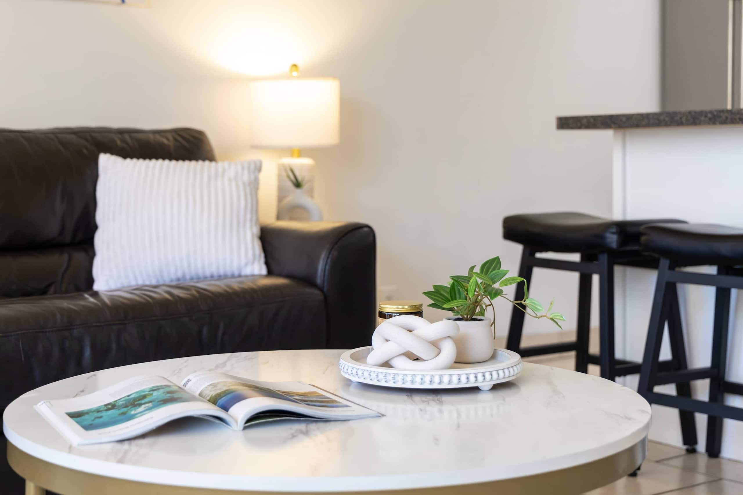 Condo in Honolulu · ★4.77 · 1 bedroom · 2 beds · 1 private bath - Image 13