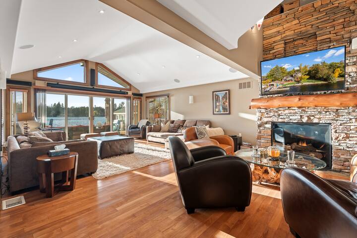 Waterfront, Dock, Hot Tub, Mini Golf, Beach, Fire - Kawartha Lakes
