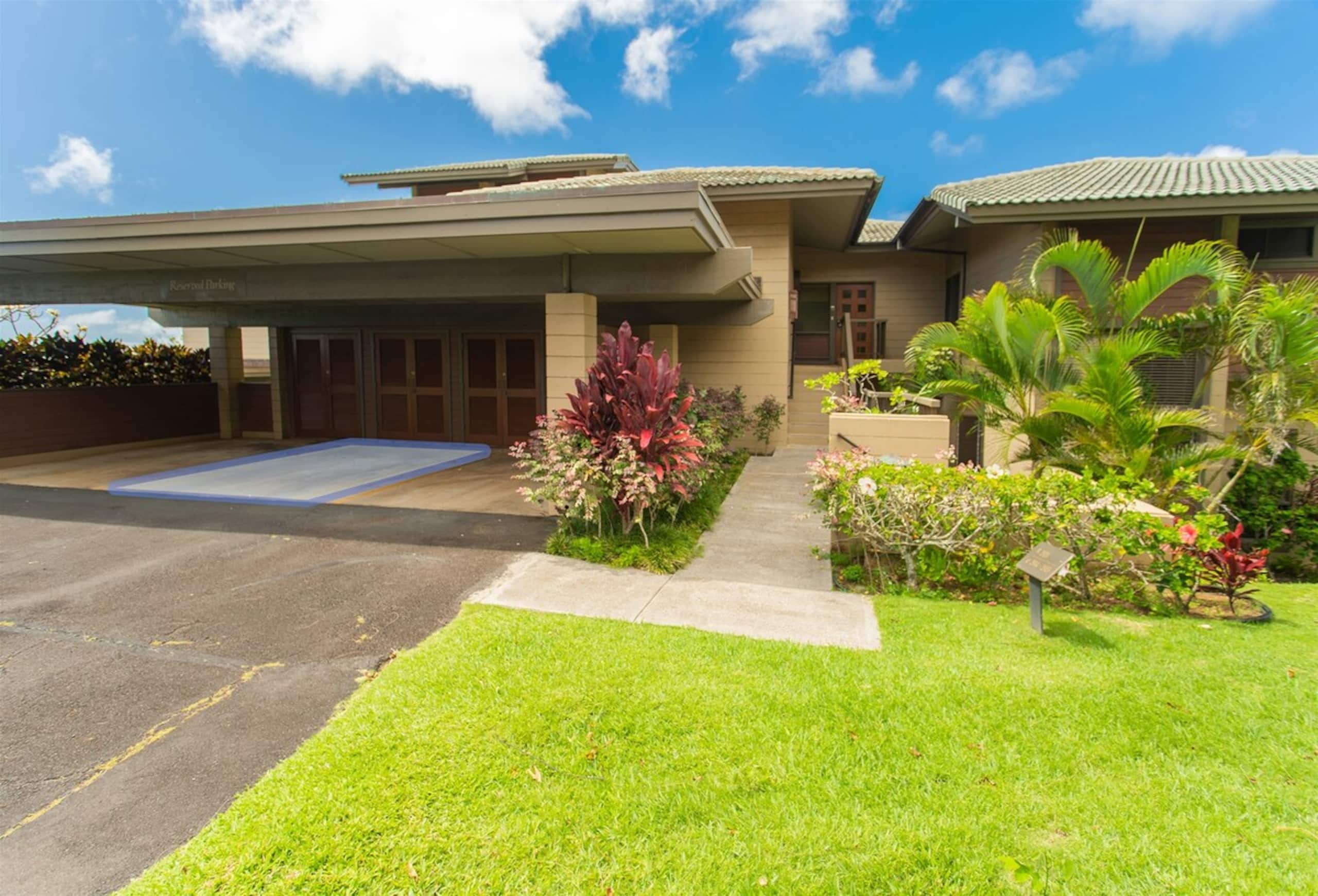 Villa in Lahaina · ★4.9 · 1 bedroom · 2 beds · 2 baths - Image 31