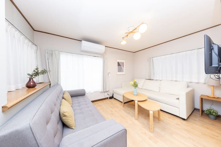 【渋谷本町】駐車場付き・3階建て一軒家！駅徒歩6分＆新宿直通／大江戸線＆京王線で便利な立地！