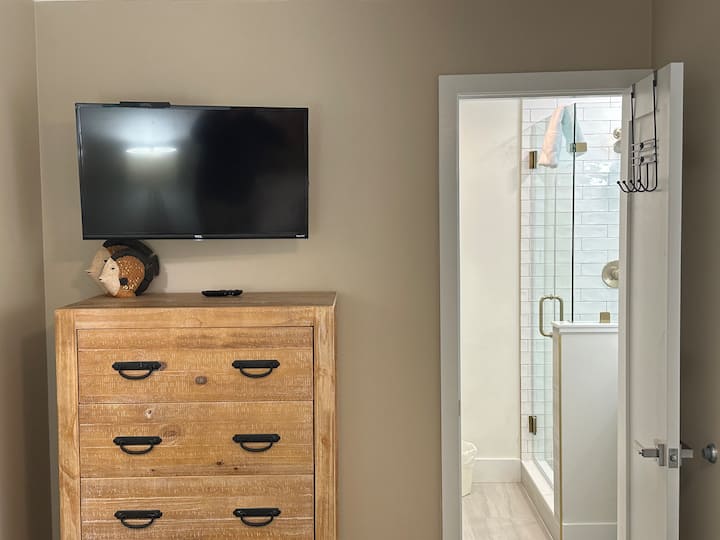 Gostinjska soba s vlastitom kupaonicom 