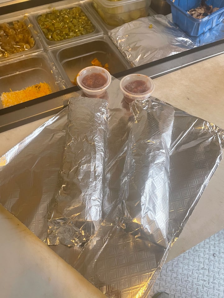 Food Truck Court With Breakfast Burritos & Hot Tub - La playita, Carlsbad