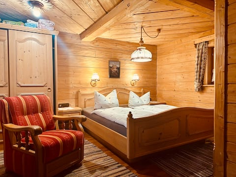 Alpine Hut – Sun Terrace & Summer Idyll, Parking