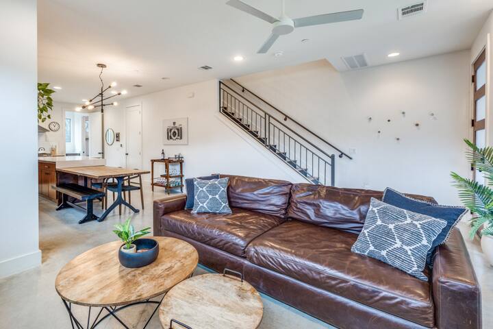 Hip Eastside Oasis w/ Private Pool gallery image 2