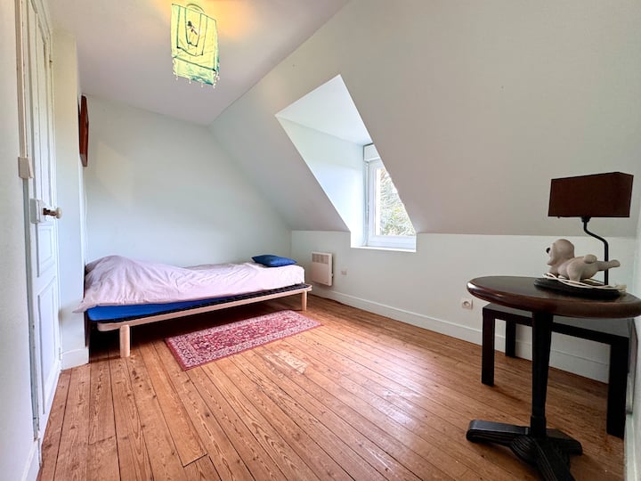 საძინებელი 2