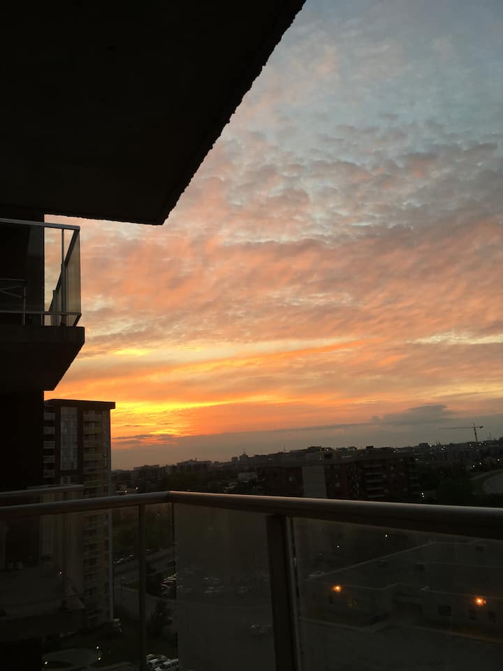 Business Ready Apartment Near Yul | 31+ Night Min. - Montréal
