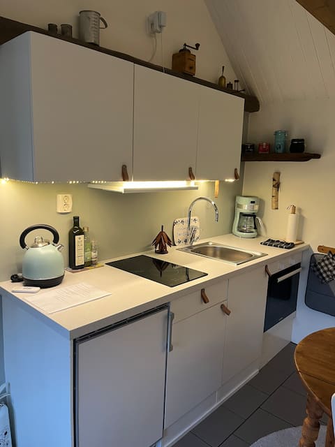 Popular Airbnb listing: Small red guest house in the countryside close to nature. in Höör
