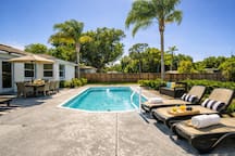 Heated pool• 9 minutes to Clearwater Beach•pets ok
