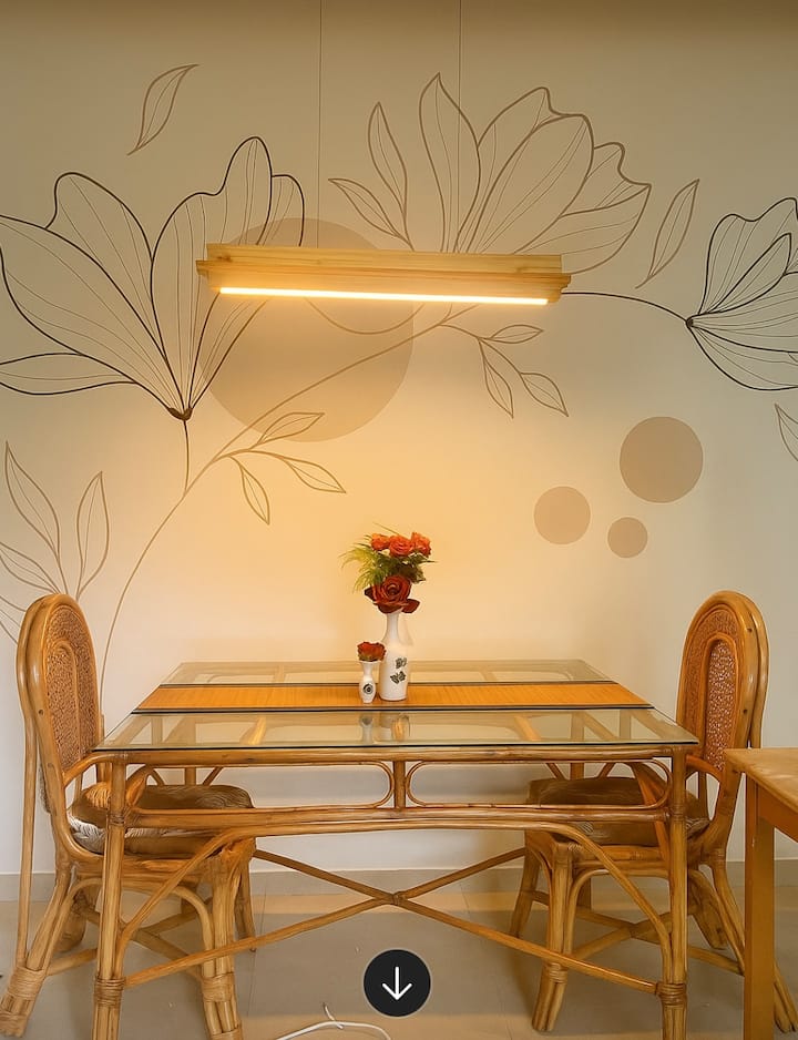 Dining area image 2