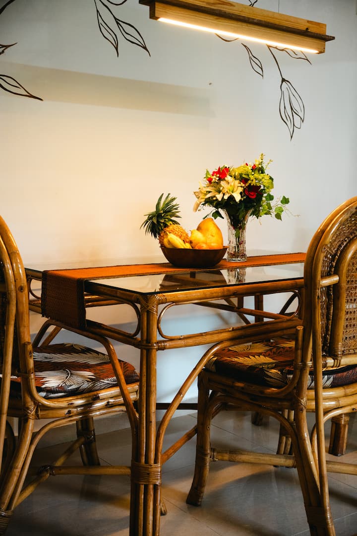 Dining area image 3