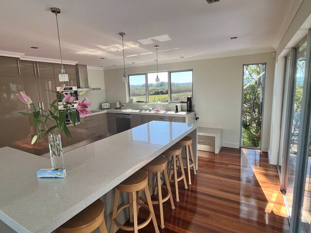 Harbour Lookout – 2 bathrooms gallery image 5