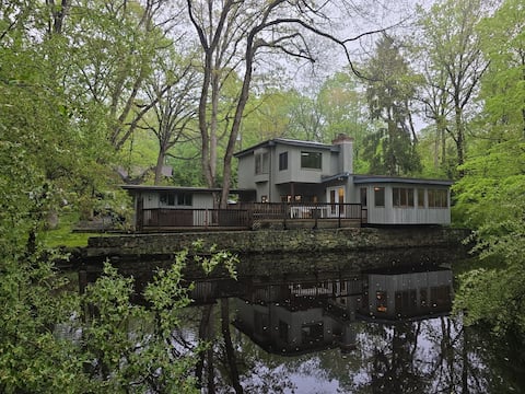 Entire House on Scenic Estate with Private Pond