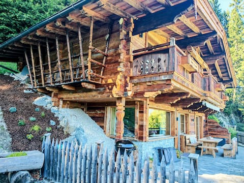 Chalet Pletzach-Alm in Aschau in the Zillertal