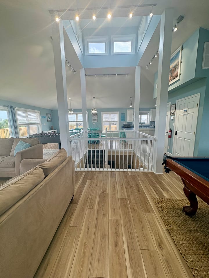 Quick Beach Getaway • Hot Tub • Bikes + Kids Kayak - Outer Banks, NC