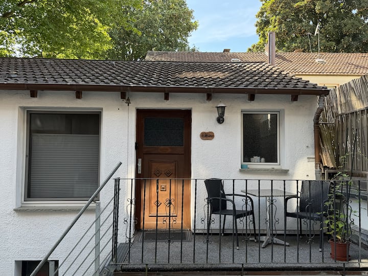 Central And Quiet Appartement In Bochum-east - Bochum