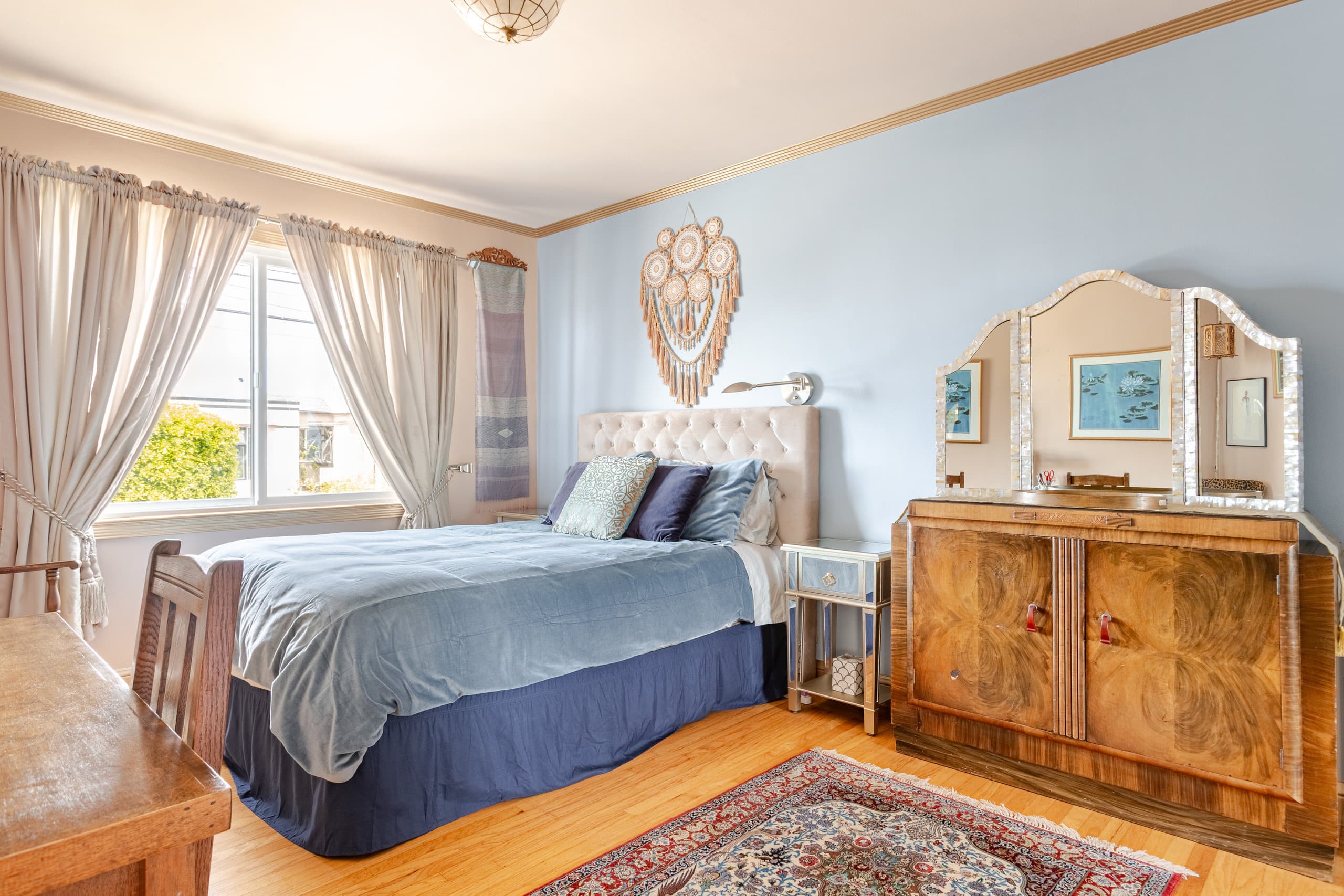 Home in San Francisco · ★4.95 · 2 bedrooms · 2 beds · 1 bath - Image 39