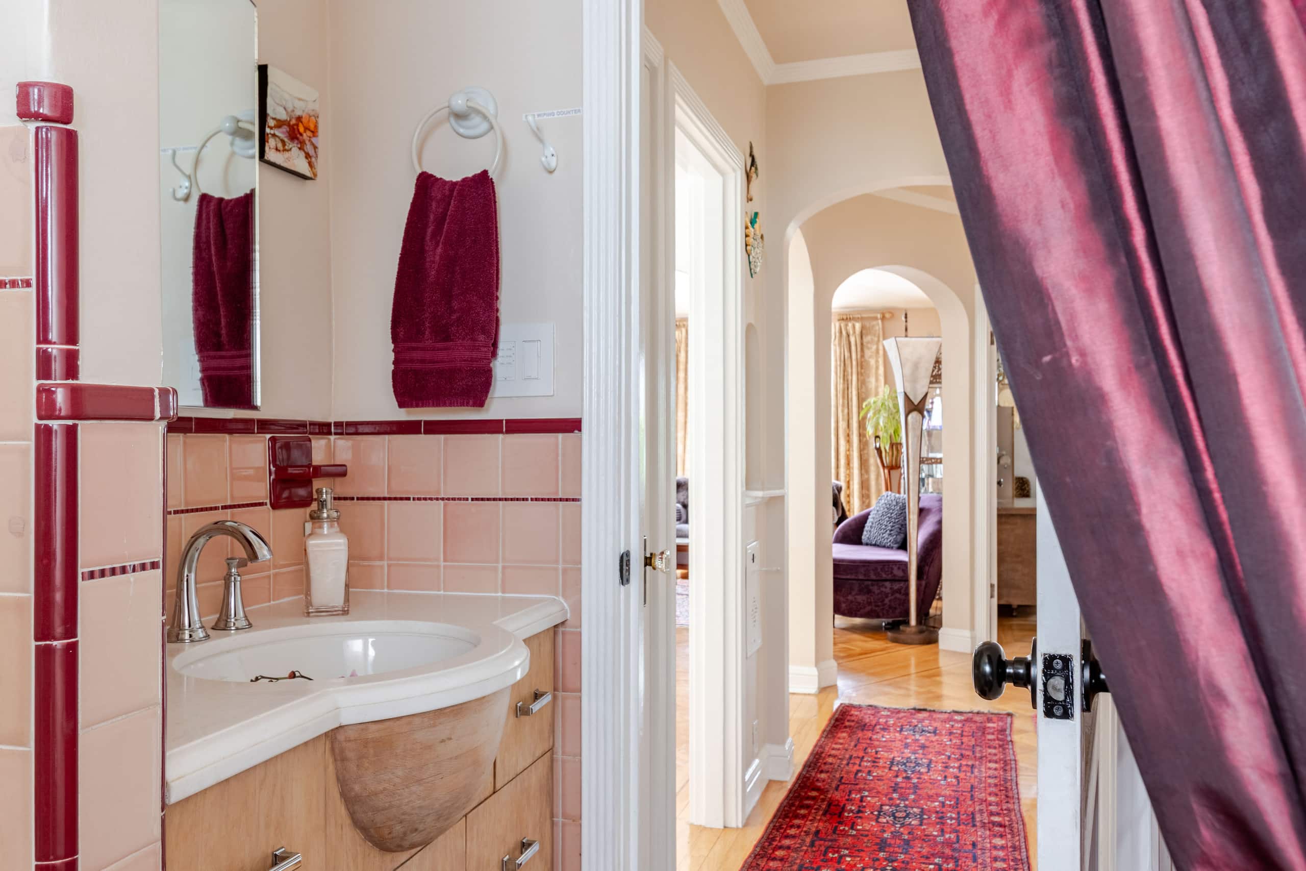 Home in San Francisco · ★4.95 · 2 bedrooms · 2 beds · 1 bath - Image 49