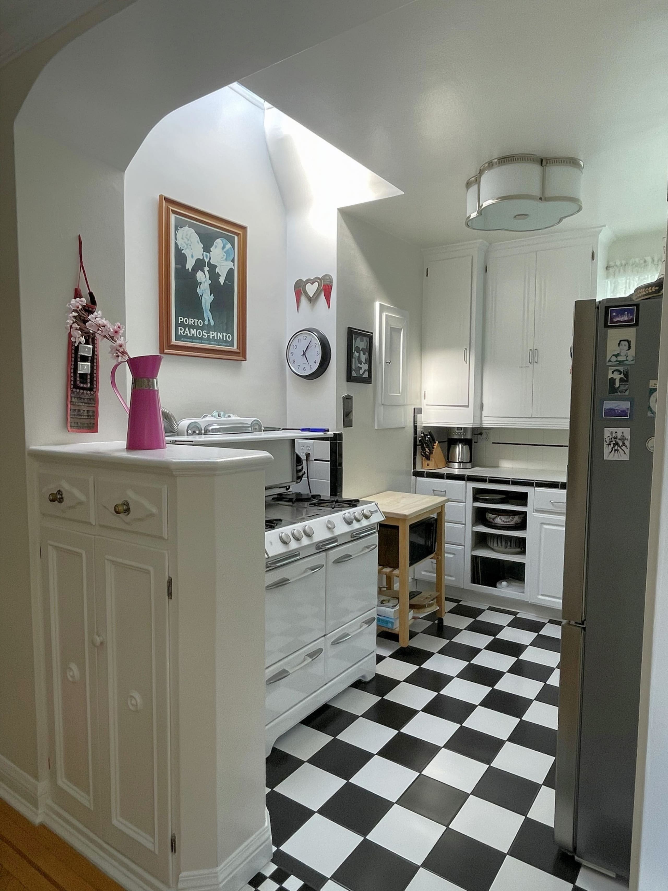 Home in San Francisco · ★4.95 · 2 bedrooms · 2 beds · 1 bath - Image 18