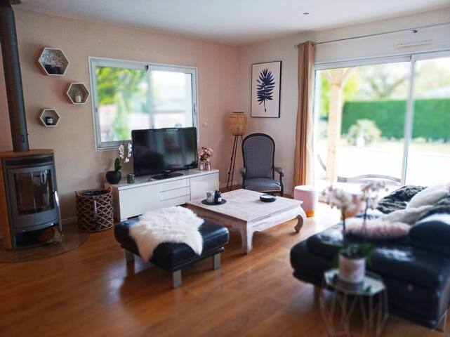 Charmante villa entre Bordeaux & le Cap Ferret. gallery image 5