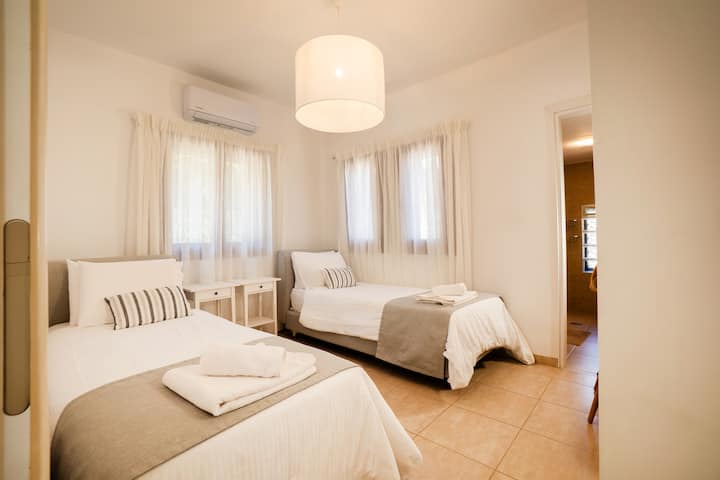 غرفة النوم 1