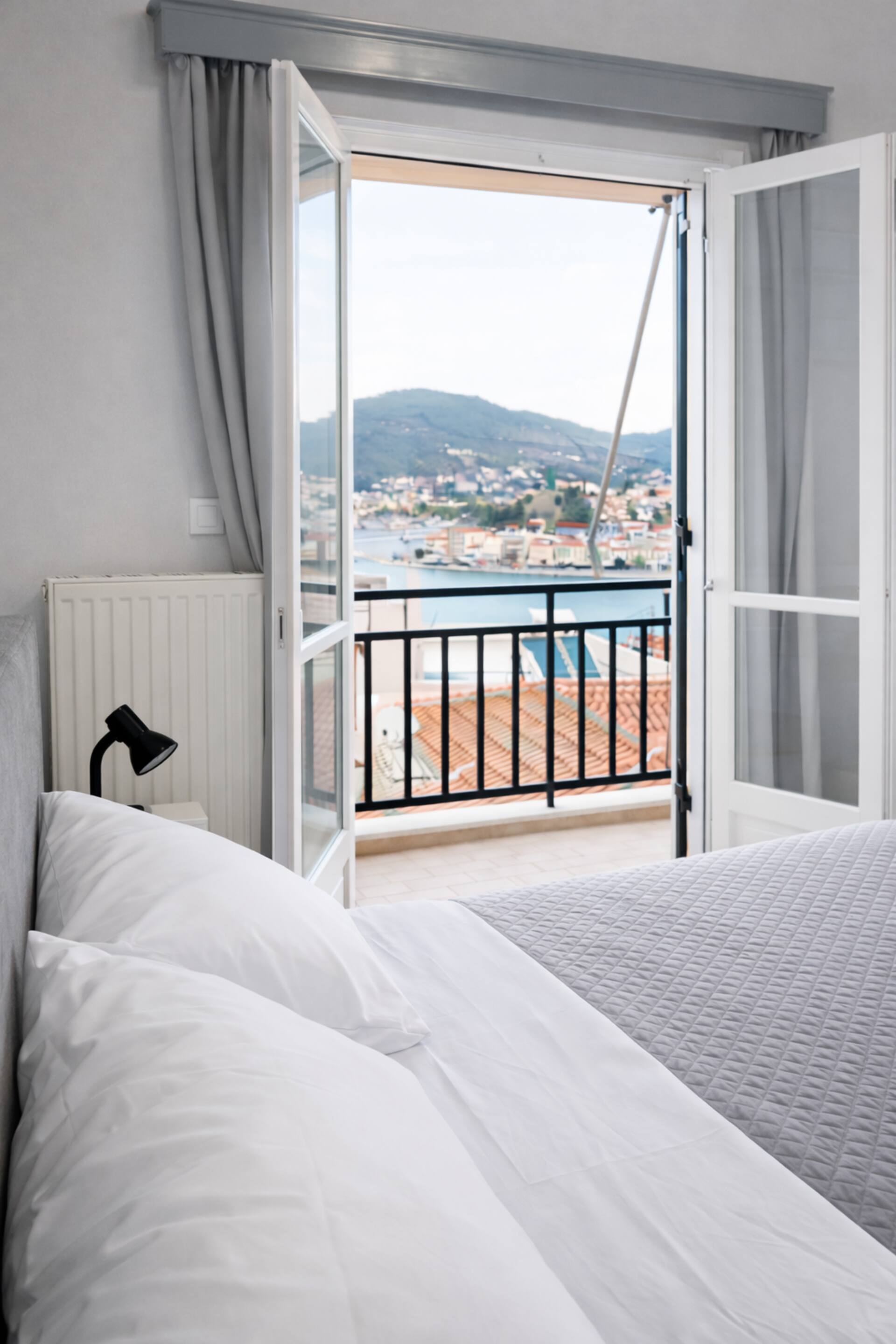Beautiful view of poros — photo 3