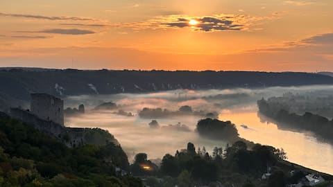 Lucile's Paradise, Dream View, Giverny 10 min