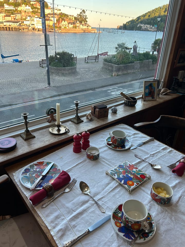 Breakfast With A Stunning View - Dartmouth