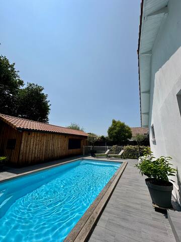 Maison proche Bordeaux, piscine, séjour en famille gallery image 4