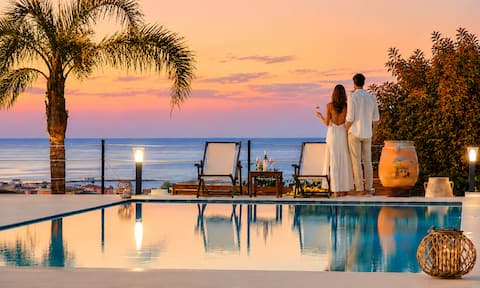 Cretan Dream Villa with Private Pool 18 guests