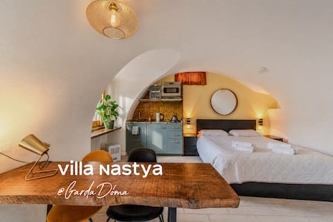 Lakeview studio with patio. VillaNastya @Gardadoma