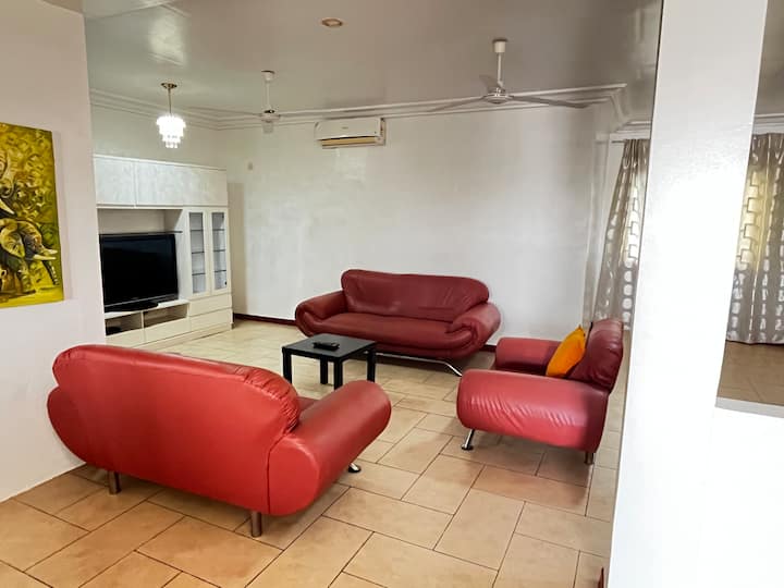 Big, Bright 2 Bdr 2 Bath With Starlink Internet - Kumasi