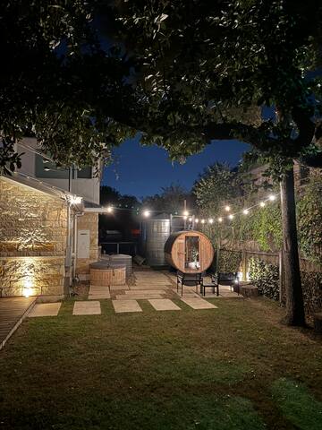 Luxe 4BR–Cold Plunge/Pool/Sauna/Gym in Westlake gallery image 2