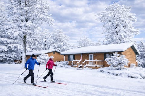 Minocqua, Wi.  Back Bay Cabins Lake Shishebogama