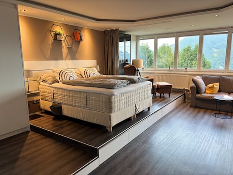 Popular Airbnb listing: Loft at Lake Wolfgang - with unique views in Salzburg