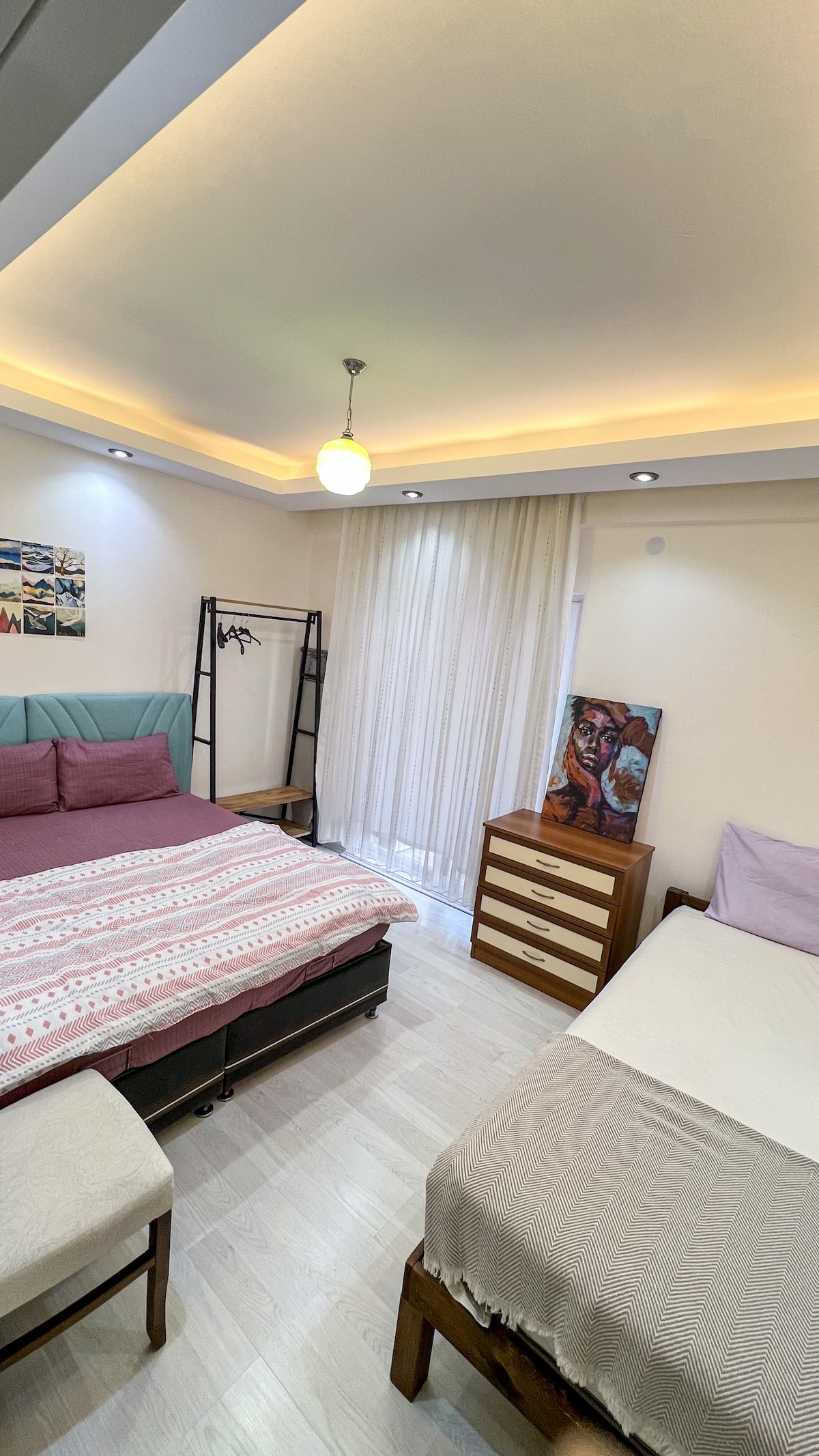 Deniz kenarında ev ve havuz