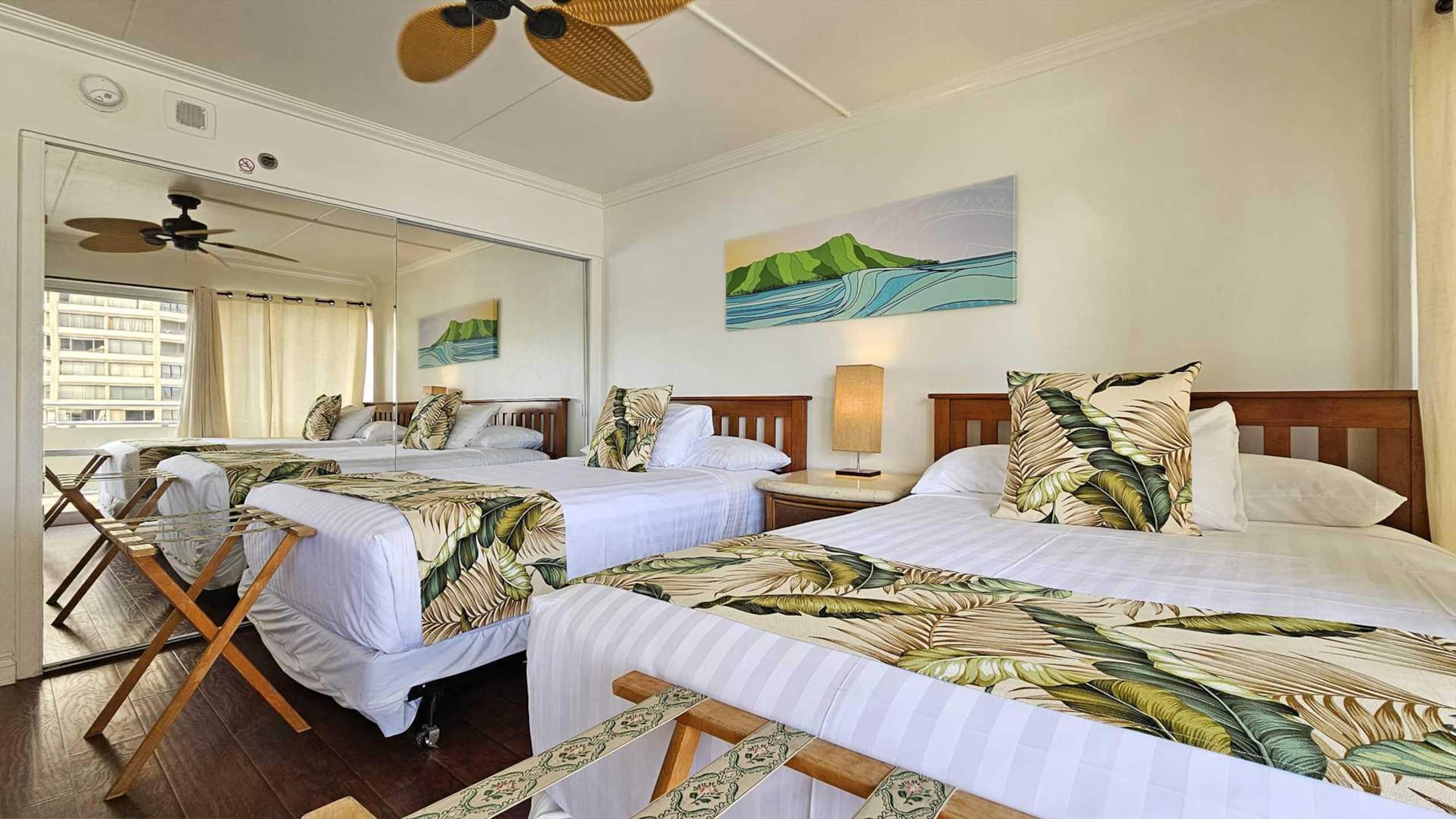 Condo in Waikiki · ★4.71 · 1 bedroom · 3 beds · 1 private bath - Image 1