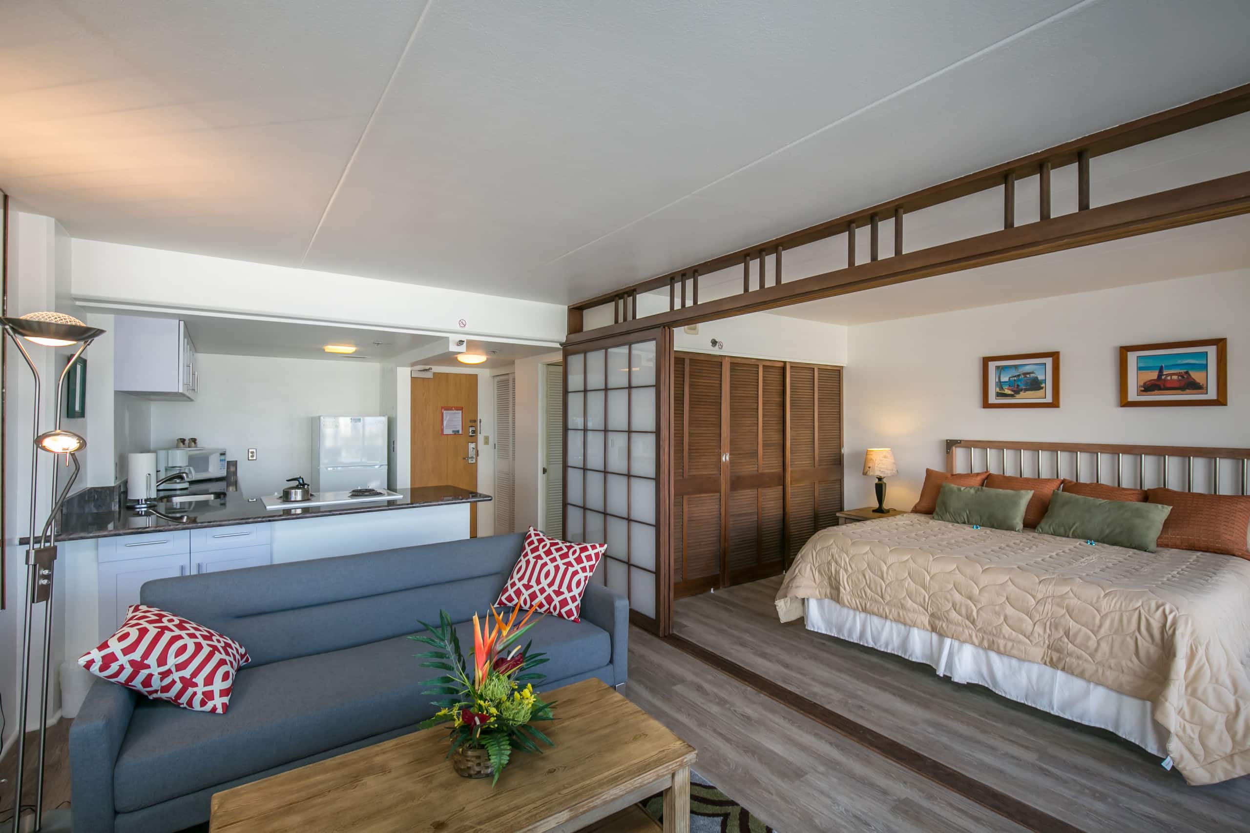 Condo in Waikiki · ★4.55 · 1 bedroom · 2 beds · 1 private bath - Image 10
