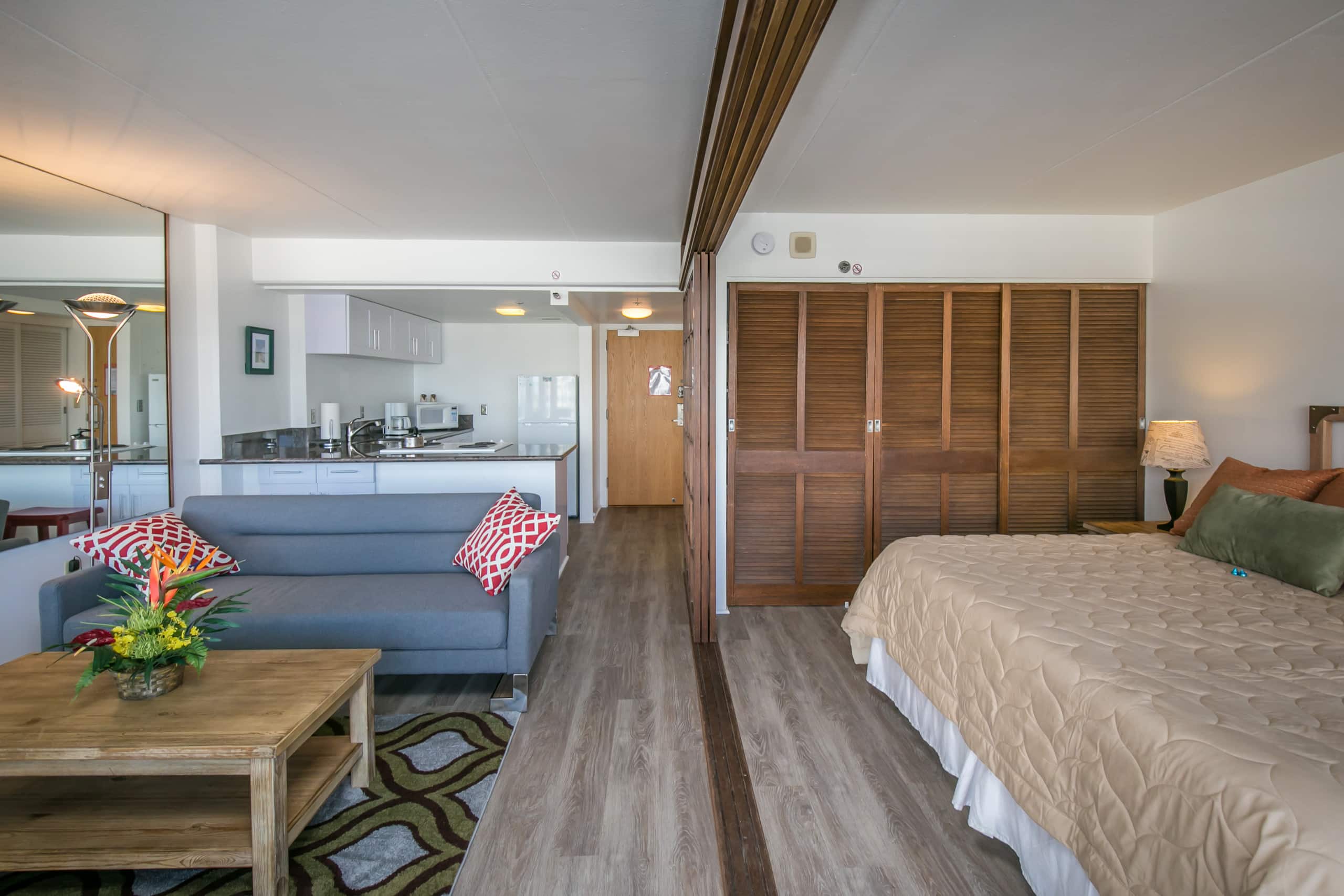 Condo in Waikiki · ★4.55 · 1 bedroom · 2 beds · 1 private bath - Image 12