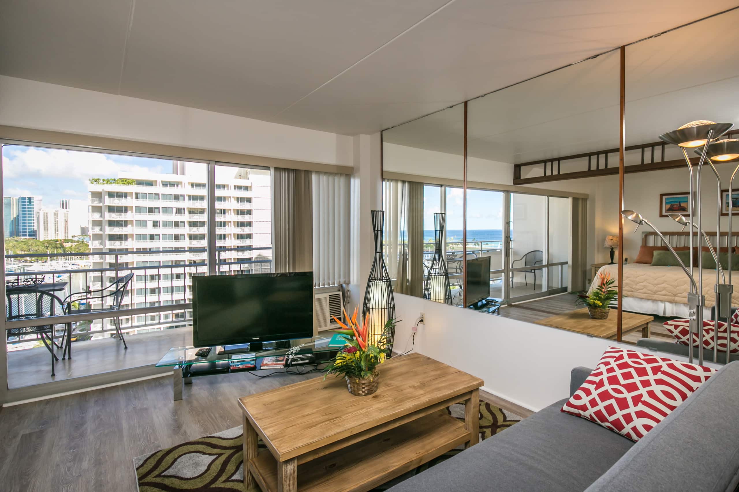 Condo in Waikiki · ★4.55 · 1 bedroom · 2 beds · 1 private bath - Image 15