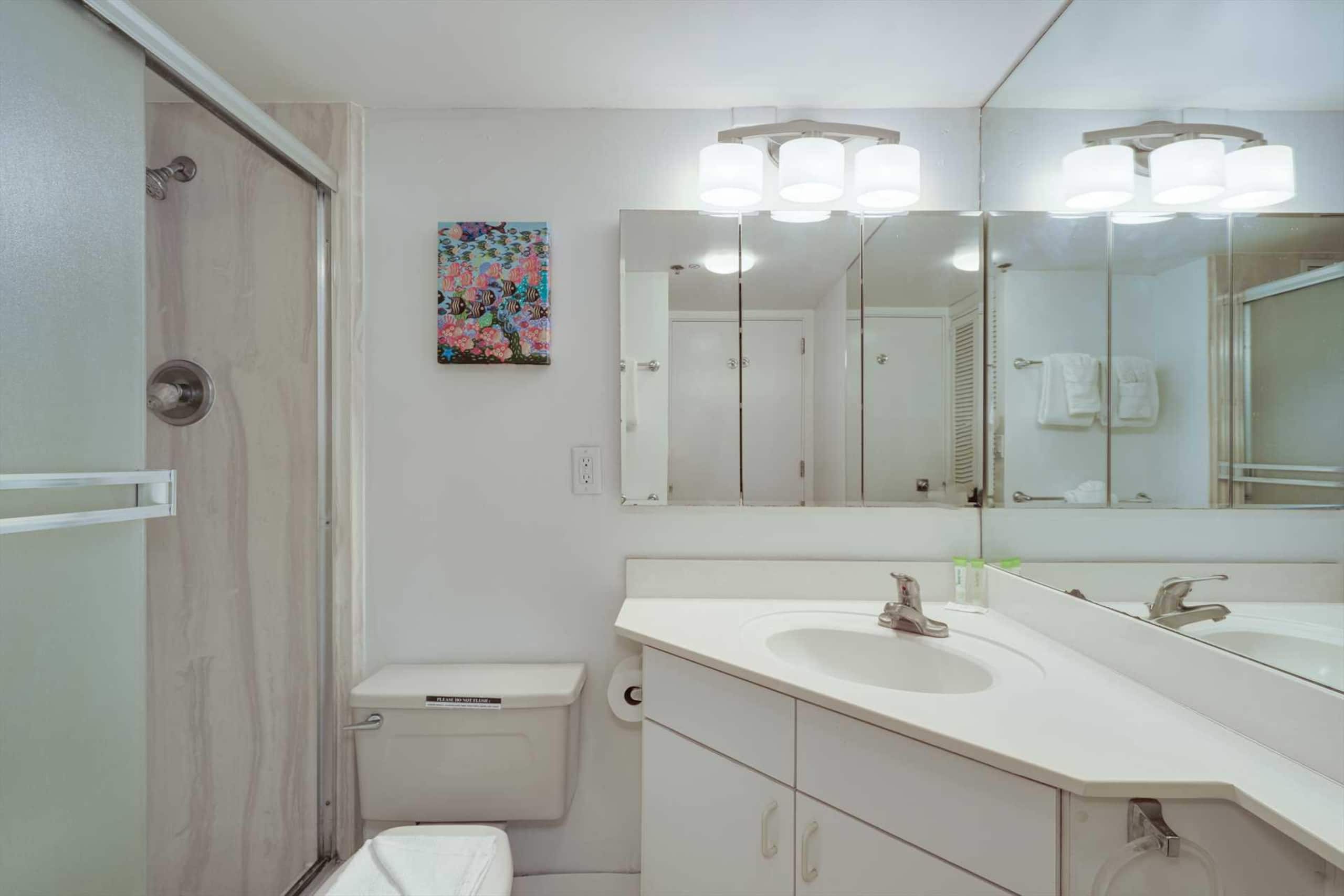 Condo in Waikiki · ★4.42 · 1 bedroom · 2 beds · 1 private bath - Image 19